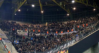 Η αποθέωση των παικτών του ΠΑΟΚ από τους οπαδούς στη Γερμανία (video)