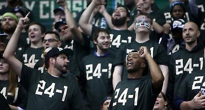 Οι οπαδοί των Μπακς το ήξεραν (pics)