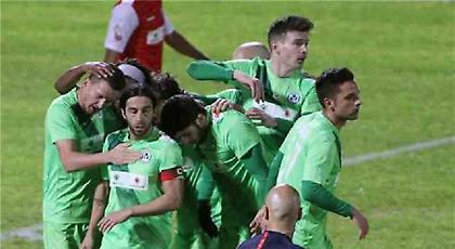 Ξέσπασε σε αρχή και τέλος…