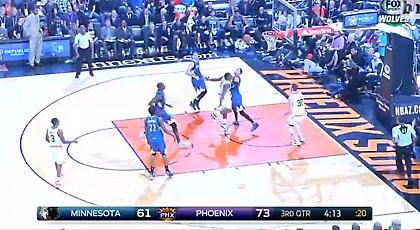 Διπλό alley hoop