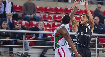 «Ξέρανε» όλη την Σμύρνη ο Ουίλμπεκιν! (video)