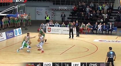 Η απίστευτη γκάφα που χάρισε τη νίκη στη Λιέτουβος Ρίτας (video)