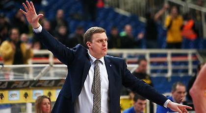 Αντομάιτις: «Συγχαρητήρια στην ΑΕΚ»