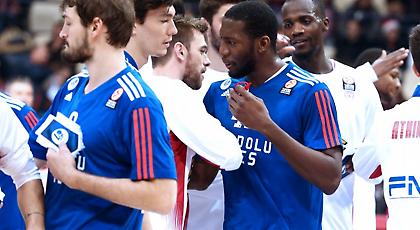 «Τα άκουσε» ο Ντάνστον στο ΣΕΦ (video)