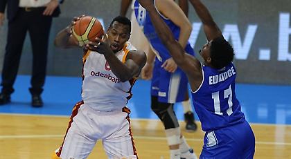 Είδε και… έπαθε η Γαλατά!