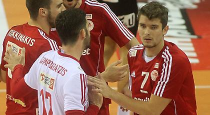 Ερυθρόλευκος MVP μετά το ντέρμπι