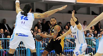 Η ΑΕΚ πήρε πίσω το δώρο!