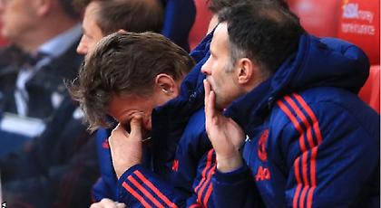 Φαν Χάαλ: «Δυσκολεύει το έργο μου»