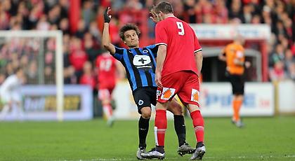 Η κουτουλιά του Παπάζογλου έκαψε την Κόρτραϊκ (video)