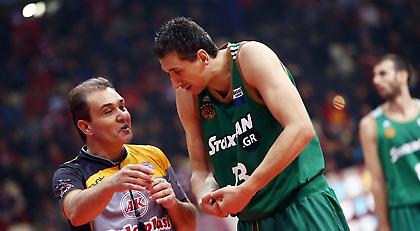 Ο Χριστοδούλου στο ΑΕΚ-Παναθηναϊκός