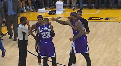 Επίθεση Κάζινς σε διαιτητή!