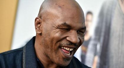 Σωριάστηκε στο έδαφος ο Μάικ Τάισον! (video)