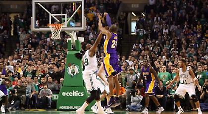 ΑΠΙΣΤΕΥΤΟ: Αποθέωση για Κόμπι στη Βοστώνη (video)