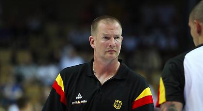 Ο Ρεντλ αναλαμβάνει τη Γερμανία το 2017!