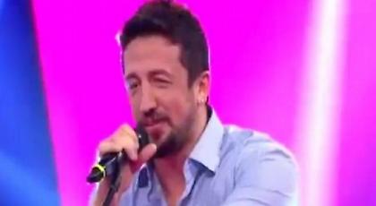 Άφησε το παρκέ και ανέβηκε στην… πίστα ο Τούρκογλου (video)