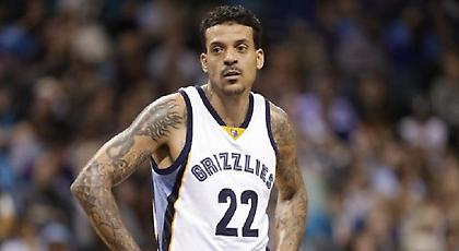 «Καρφιά» του Μπαρνς για τον Φίσερ! (pic)