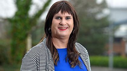 Αυτή είναι η πρώτη τρανσέξουαλ στην Πρέμιερ Λιγκ (pics)