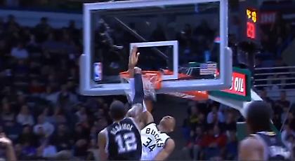 Φοβερό κάρφωμα Όλντριτζ πάνω στον Αντετοκούνμπο (video)