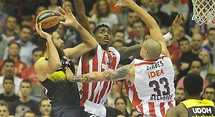 Άνετη στο Βελιγράδι η Φενέρ!