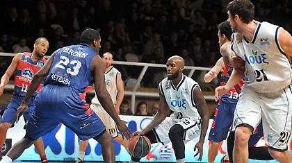 Ήρθε και του άλλαξε τα... φώτα!