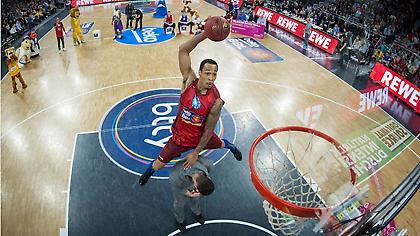 Νίκησαν οι Γερμανοί και το θέαμα