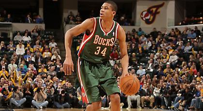 Αντετοκούνμπο: «Θα πρέπει να υποστώ την αστοχία μου…»