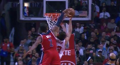 Wall... όνομα και πράμα