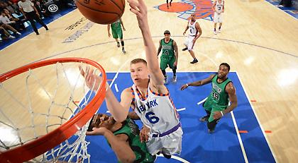 Μοίρασε... πόνο ο Πορζίνγκις