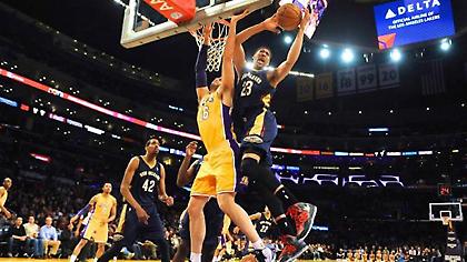 Έβαλαν τέλος στην «κατρακύλα» οι Λέικερς