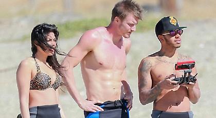 Διακοπές με μυστηριώδη σύντροφο για Χάμιλτον