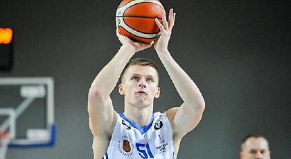 «Βολική» νίκη για Άρη η Νεπτούνας