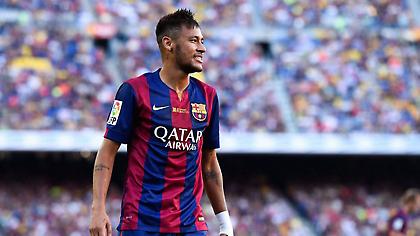 Σουτάρει και... σπάει τα δοκάρια ο Νεϊμάρ (video)