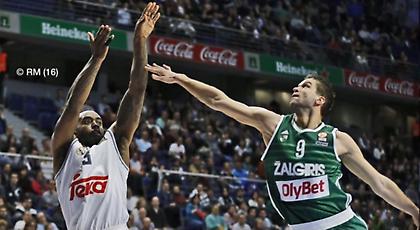 Η Ρεάλ νίκησε τον... Σάρας