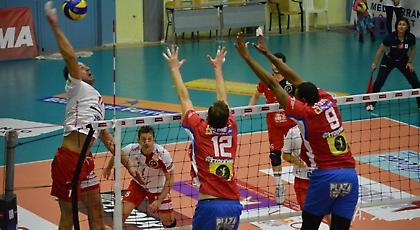 Παραμένει απειλητικός ο Φοίνικας