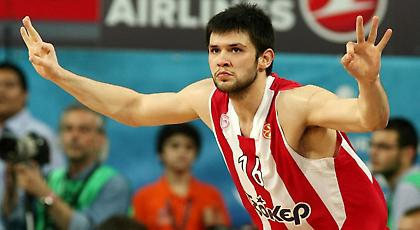 Διαλέγει Ολυμπιακό ο Παπανικολάου!