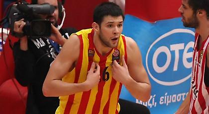 «Με το ένα πόδι στην Μπαρτσελόνα ο Παπανικολάου»