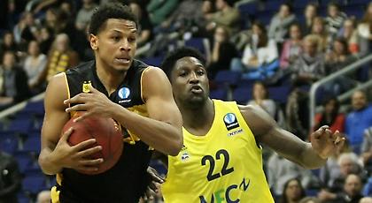 «Λαβωμένος» γύρισε από το Βερολίνο ο Άρης