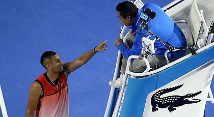 Τα ‘χωσε στον διαιτητή ο Κύργιος! (video)