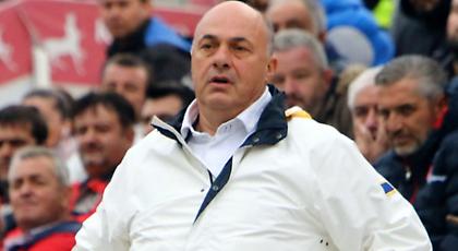 Τα «χώνουν» σε Μπέο οι οπαδοί του Ολυμπιακού Βόλου!