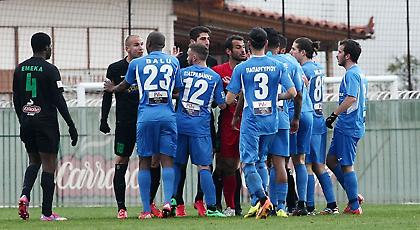 ΠΑΕ Λαμία: «Εκτός από τη βλακεία και η διαιτησία είναι ανίκητη»