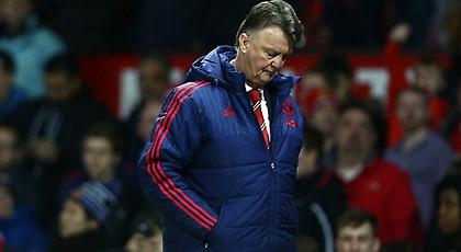 Δεκαπέντε άτομα αποφασίζουν για το μέλλον του Φαν Χάαλ