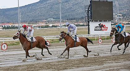 Με επιτυχία η πρεμιέρα των ελληνικών ιπποδρομιών