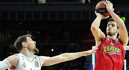 Τη φάση και την τάπα της βραδιάς ο Παπαπέτρου (video)