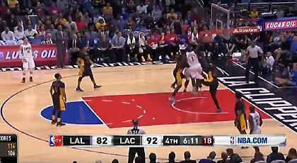 «Κάρφωσαν» τους Λέικερς Στίβενσον και Τζόρνταν