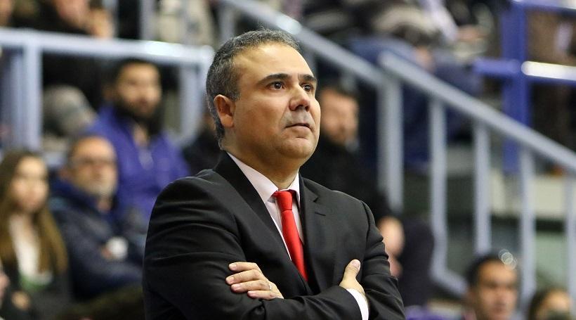 Αιχμές Φλεβαράκη για τη διαιτησία