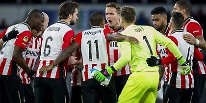 Εύκολη νίκη και πρωτιά για την Αϊντχόφεν