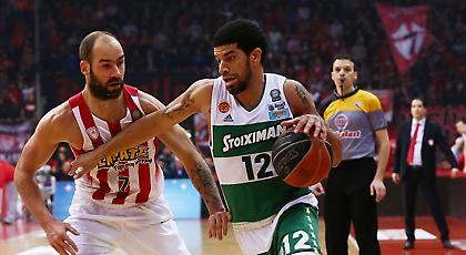 Φελντέιν: «Μας πείραξε η ήττα από τον Ολυμπιακό»