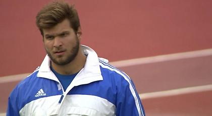 Σταθερός ο Σκαρβέλης