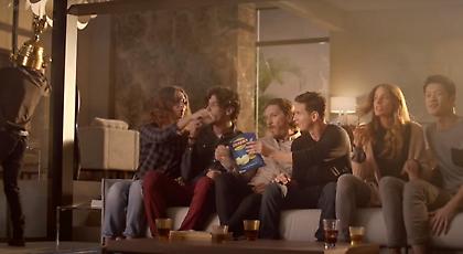 Ο Μέσι κάνει μαγικά και στο ξύλινο ποδοσφαιράκι (video)