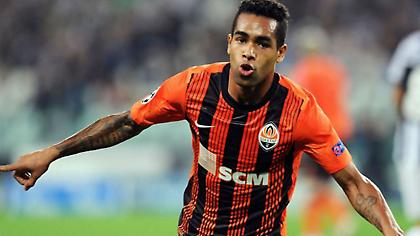 Επίσημα στην Κίνα ο Τεϊσέιρα